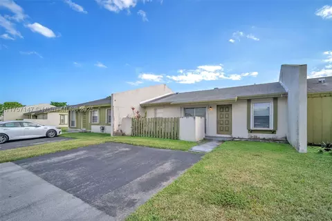 12250 SW 114th Ter, Miami, FL 33186