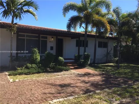 7925 SW 54th Ave, Miami, FL 33143