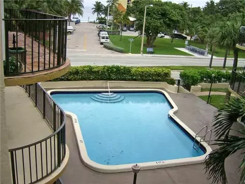 18166 SW 150th Ct, Miami, FL 33187
