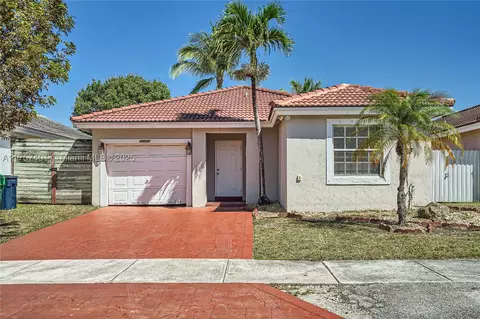 14207 SW 176th Ter, Miami, FL 33177