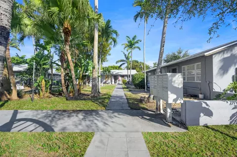 1815 Mckinley St, Hollywood, FL 33020