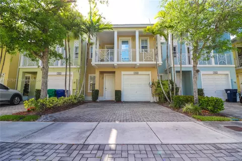 7440 NW 114th Path, Doral, FL 33178