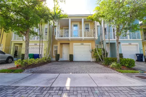 7440 NW 114th Path, Doral, FL 33178