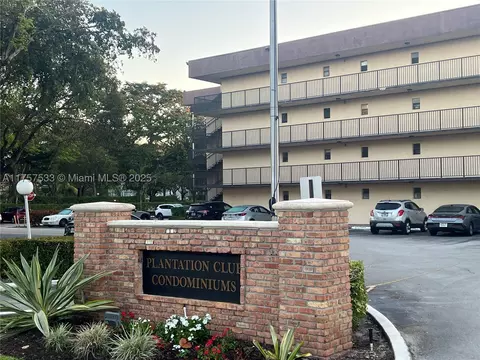 6755 W Broward Blvd #204, Plantation, FL 33317