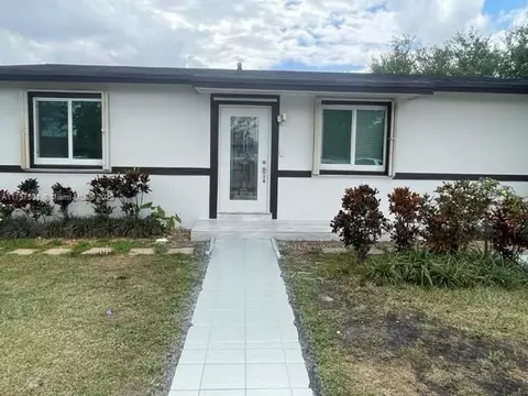 18910 NW 33rd Pl, Miami Gardens, FL 33056