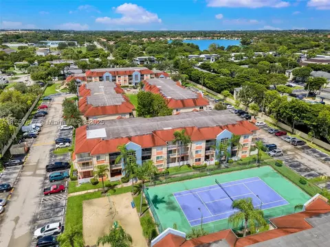 18860 NW 57th Ave #204, Hialeah, FL 33015