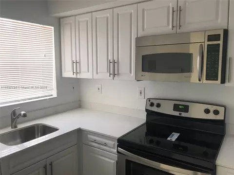 8463 NW 4th Ct #8463, Miami, FL 33150