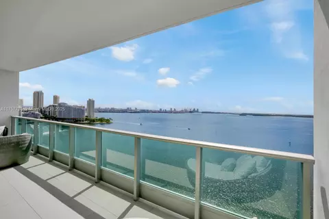 1331 Brickell Bay Dr #1905, Miami, FL 33131