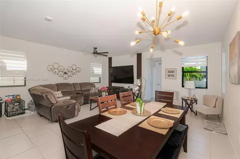 Dining - 11064 W 35th Ln, Hialeah, FL 33018 photo 2 of 2
