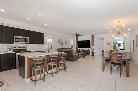 Kitchen - 11064 W 35th Ln, Hialeah, FL 33018 photo 1 of 4