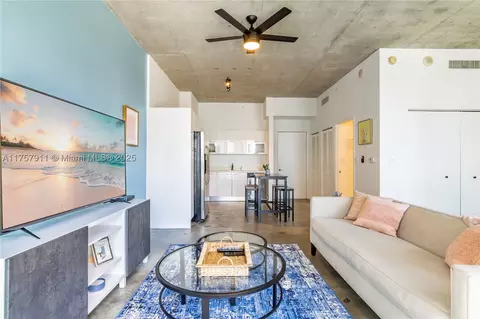 133 NE 2nd Ave #1703, Miami, FL 33132
