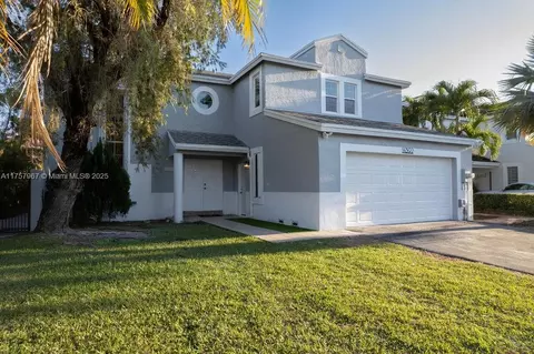 14392 SW 95th Ter, Miami, FL 33186