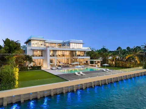 284 Bal Bay Dr, Bal Harbour, FL 33154
