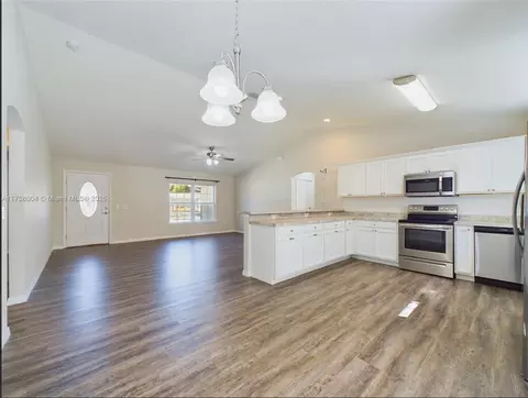 Living - 128 Cedar Rd, Ocala, FL 34472 photo 2 of 2