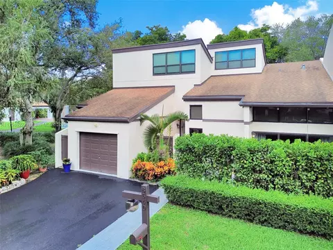 8540 SW 94th St, Miami, FL 33156