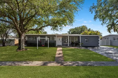 6900 NW 13th St, Plantation, FL 33313