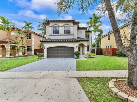 5220 SW 139th Ter, Miramar, FL 33027