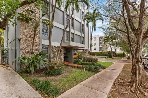 820 Salzedo St #303, Coral Gables, FL 33134