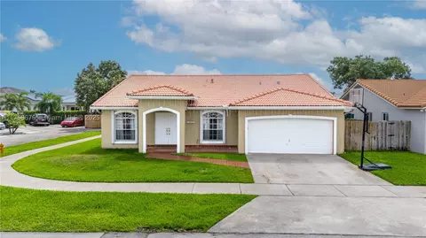 15028 SW 173rd Ter, Miami, FL 33187