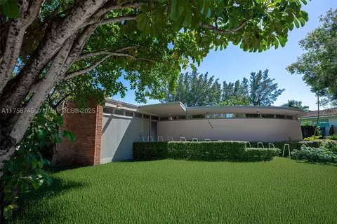 4595 N Michigan Ave, Miami Beach, FL 33140