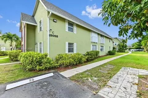 12052 Alternate A1a #C3, Palm Beach Gardens, FL 33410