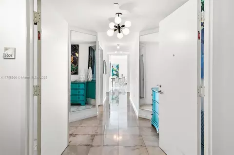 3131 NE 188th St #1-508, Aventura, FL 33180
