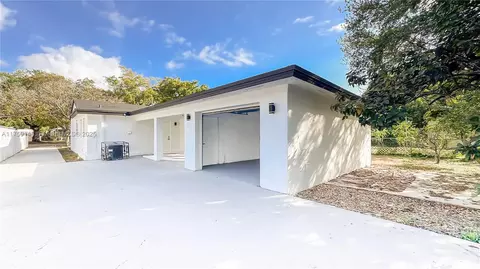 760 NW 125th St, North Miami, FL 33168