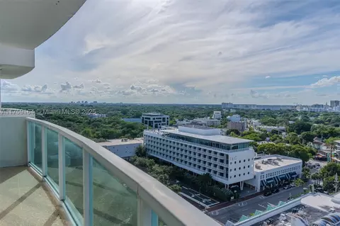 2889 Mcfarlane Rd #1511, Miami, FL 33133