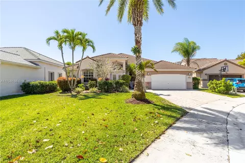630 Heritage Dr, Weston, FL 33326