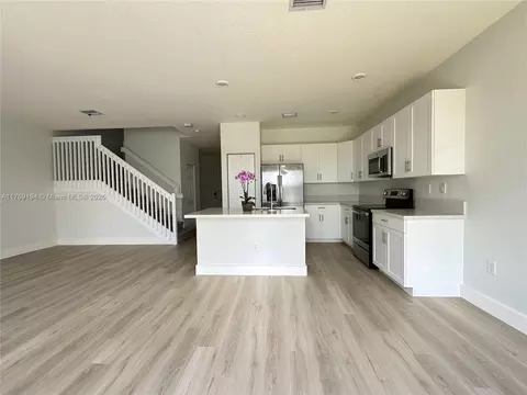 3318 W 100th Ter #3318, Hialeah, FL 33018