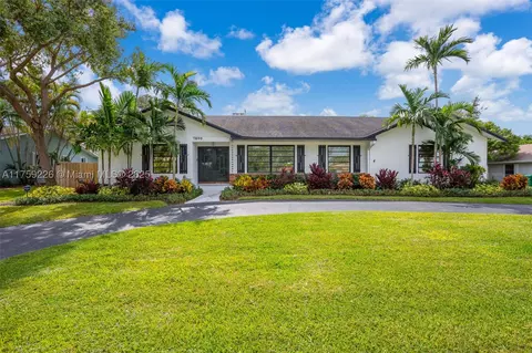 7840 SW 180th St, Palmetto Bay, FL 33157