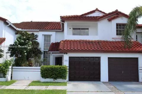 8422 SW 209th St, Cutler Bay, FL 33189