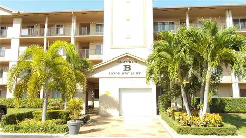 13705 SW 12th St #311B, Pembroke Pines, FL 33027