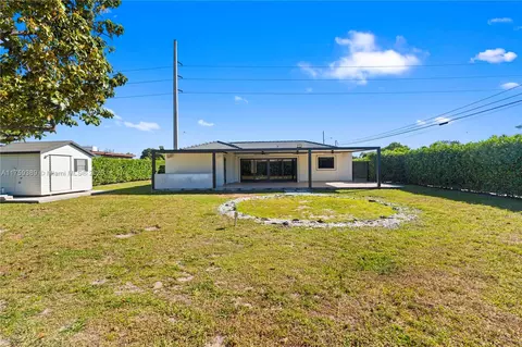 Exterior - 501 E 33rd St, Hialeah, FL 33013 photo 6 of 9