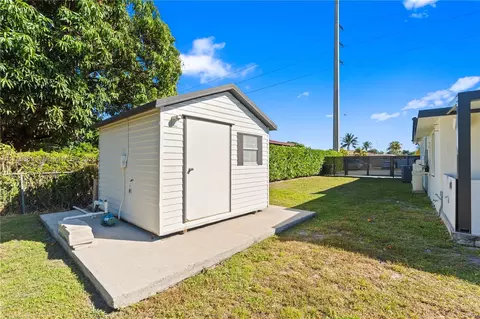Exterior - 501 E 33rd St, Hialeah, FL 33013 photo 7 of 9