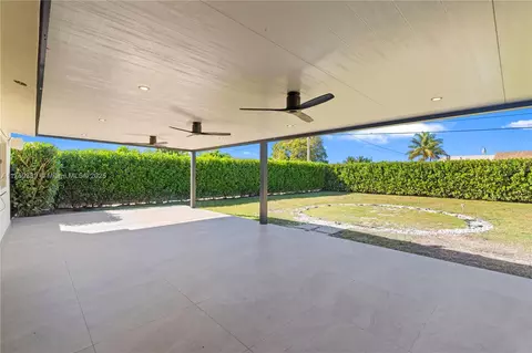 Exterior - 501 E 33rd St, Hialeah, FL 33013 photo 4 of 9