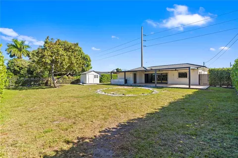 Exterior - 501 E 33rd St, Hialeah, FL 33013 photo 5 of 9