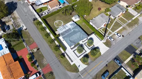 View/Area - 501 E 33rd St, Hialeah, FL 33013 photo 2 of 3