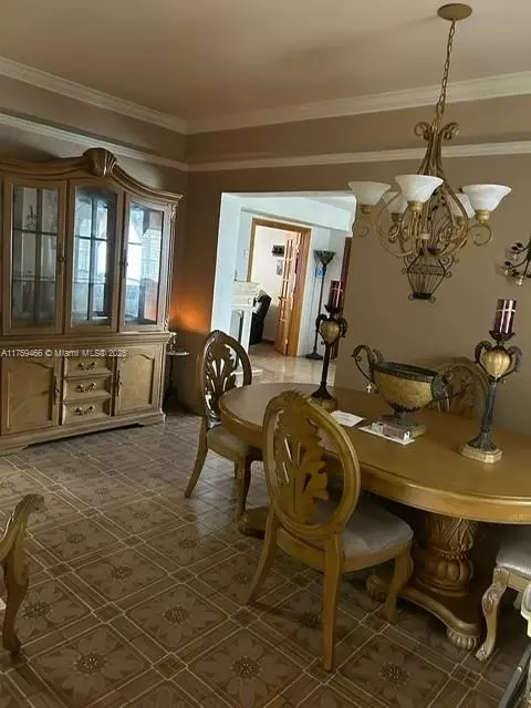 Dining - 681 E 44th St, Hialeah, FL 33013 photo 1 of 2