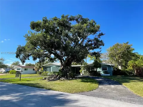 8941 SW 186th Ter, Cutler Bay, FL 33157