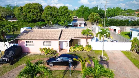 1210 SW 91st Ave, Miami, FL 33174