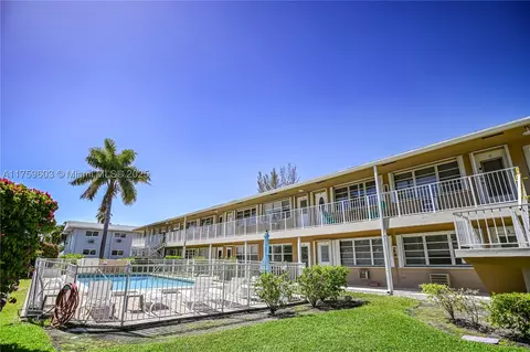 500 Layne Blvd #12B, Hallandale Beach, FL 33009