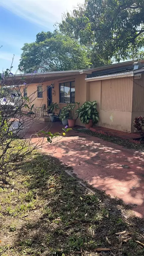 Other - 3395 W 14th Ave, Hialeah, FL 33012 photo 2 of 13