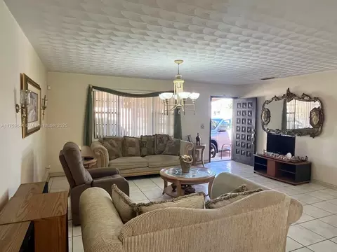 Living - 3395 W 14th Ave, Hialeah, FL 33012 photo 1 of 2
