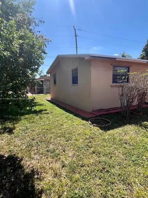 Exterior - 3395 W 14th Ave, Hialeah, FL 33012 photo 2 of 2