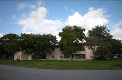 5520 N Lakewood Cir #624, Margate, FL 33063