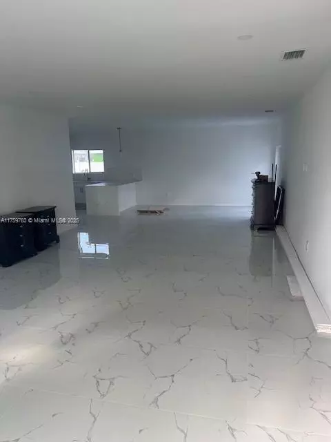3401 NW 202nd St, Miami Gardens, FL 33056