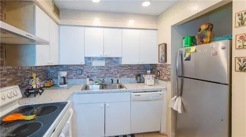 848 Camellia Dr, North Fort Myers, FL 33903
