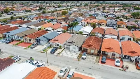 2868 W 75th St, Hialeah, FL 33018
