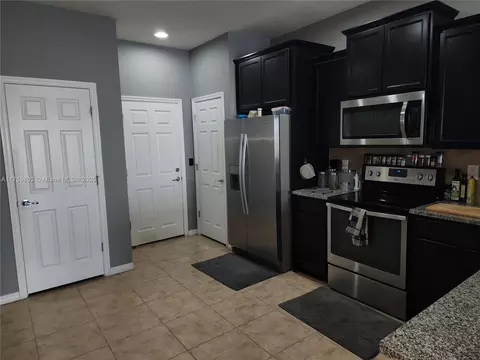 9136 Hillcroft Dr, Riverview, FL 33578 photo 7
